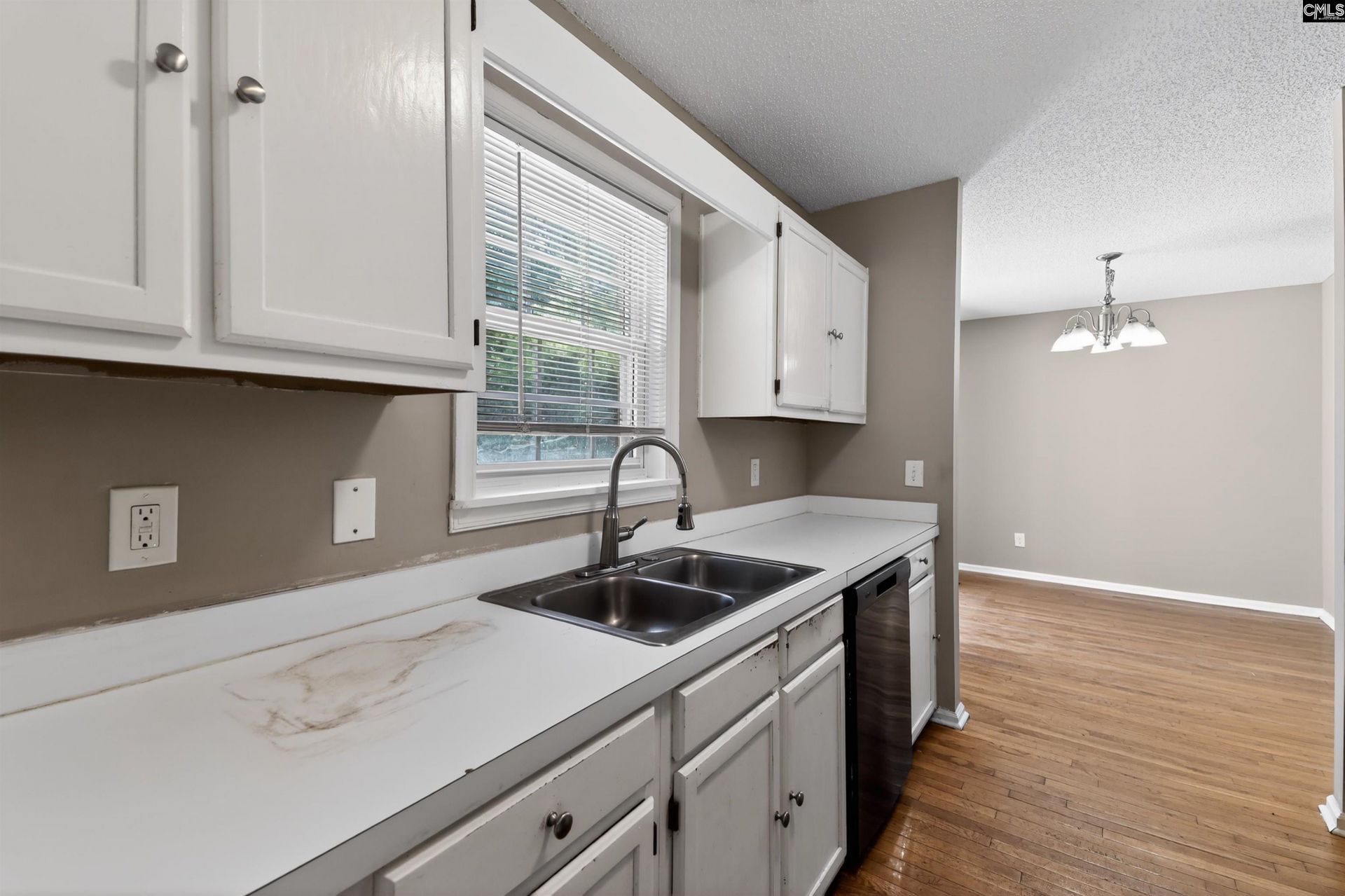 306 Charleswood Drive  Photo 22