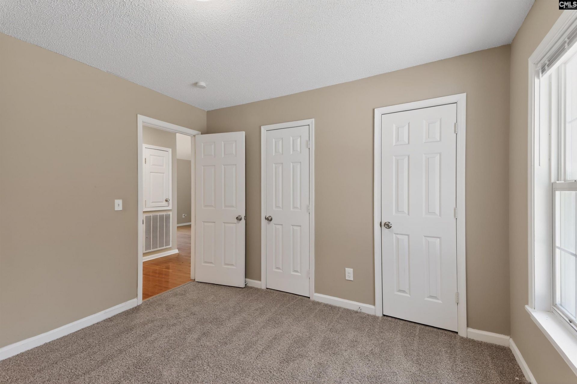 306 Charleswood Drive  Photo 25
