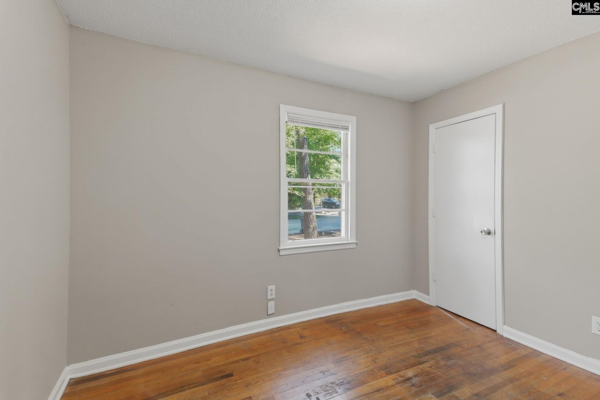 306 Charleswood Drive  Photo 25