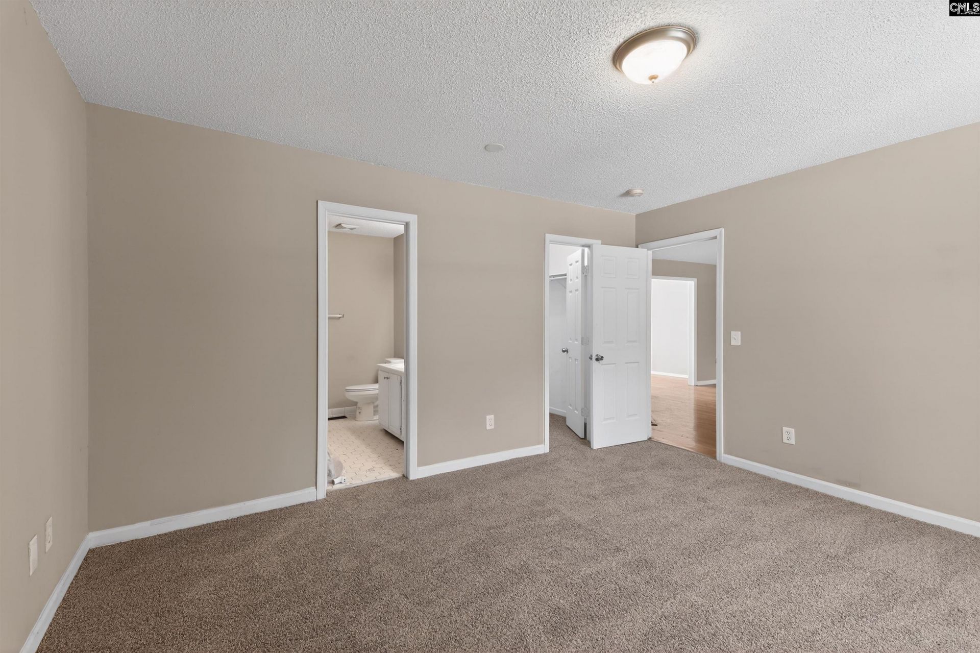 306 Charleswood Drive  Photo 26