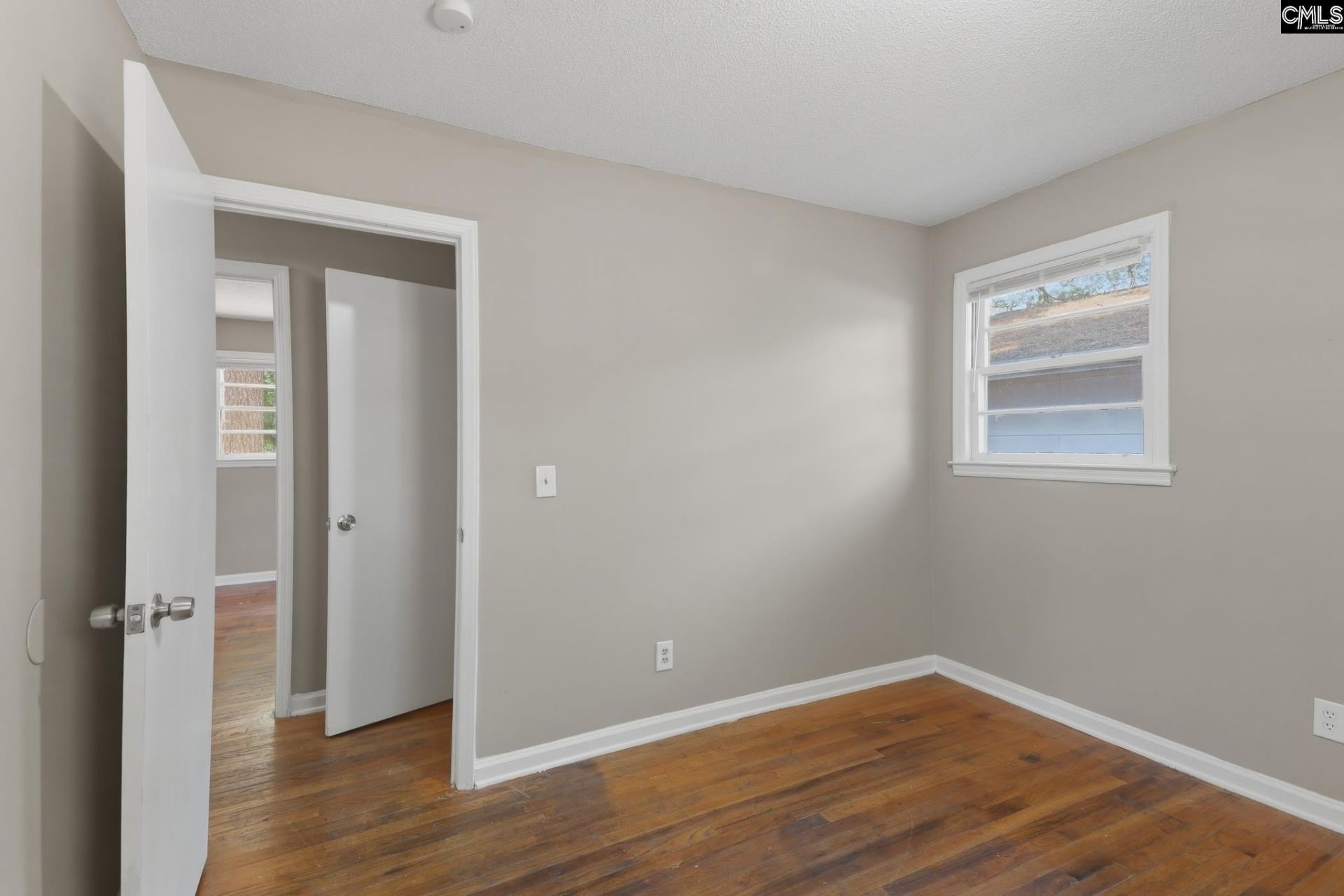 306 Charleswood Drive  Photo 27