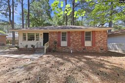 306 Charleswood Drive  photo 4