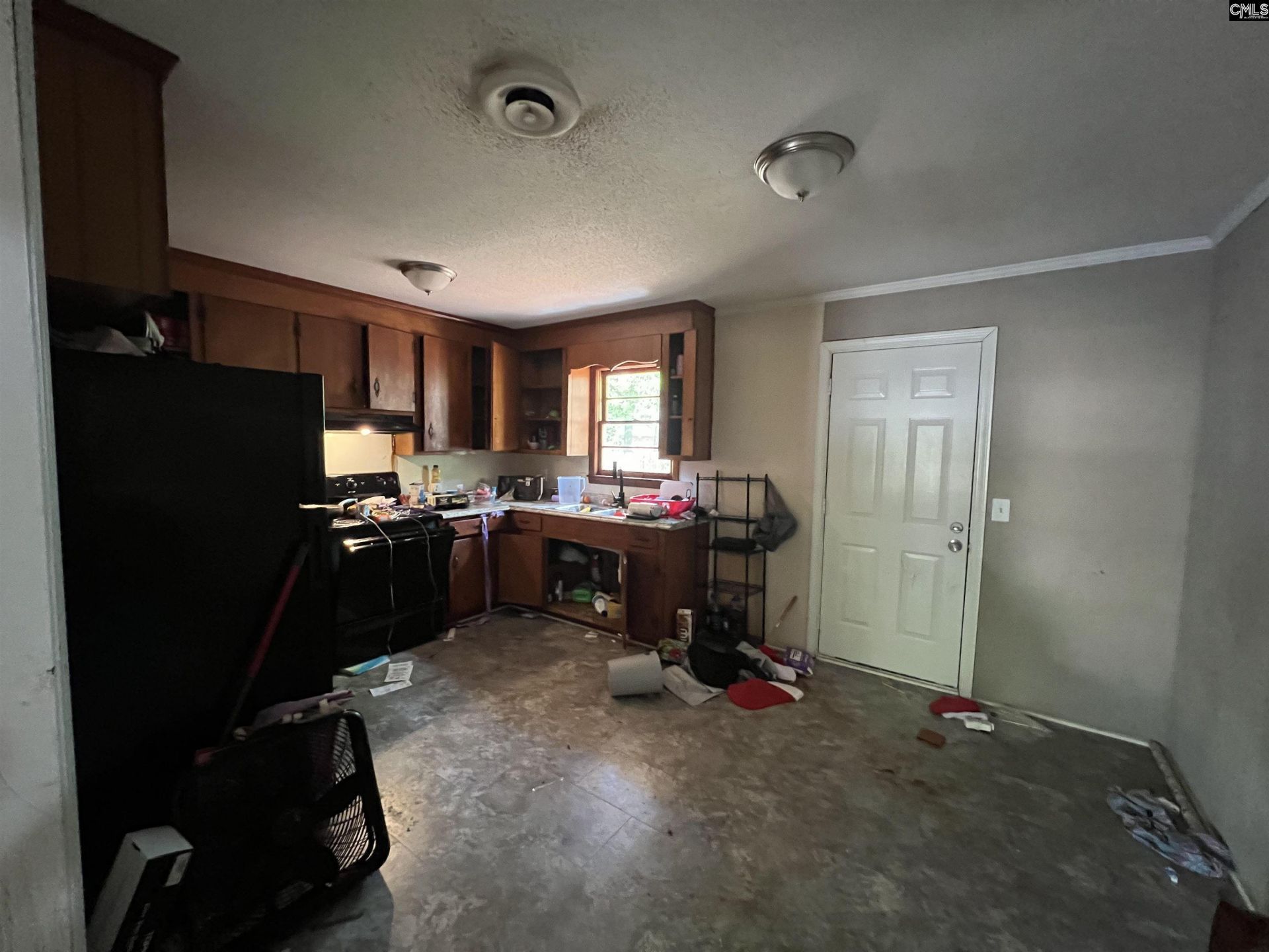 306 Charleswood Drive  Photo 6
