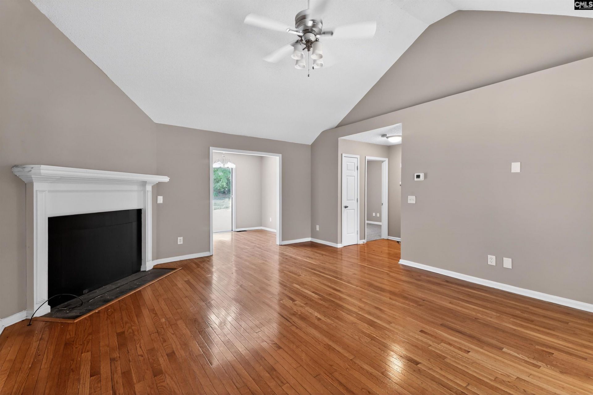 306 Charleswood Drive  Photo 7