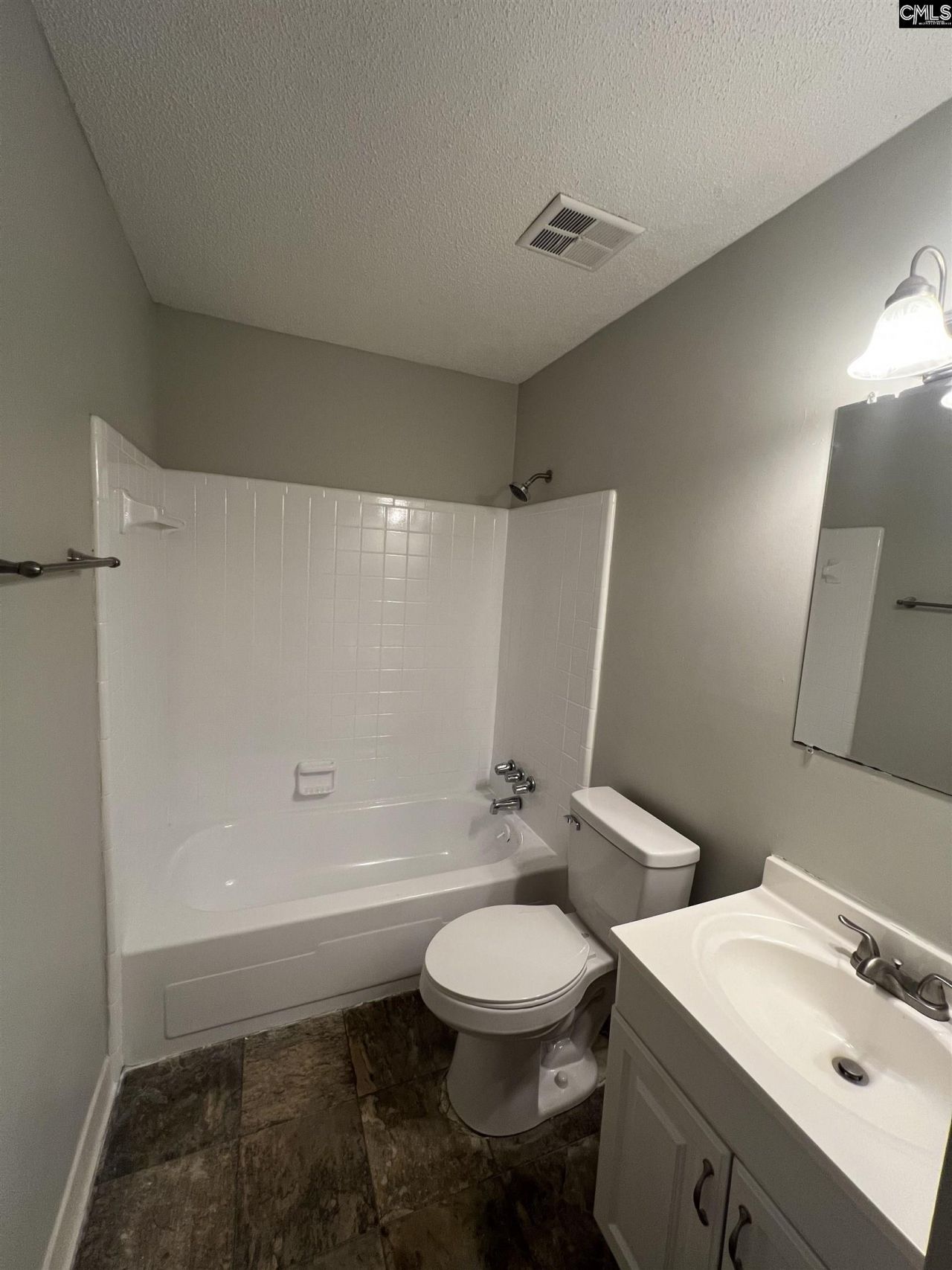 9 Highgate Circle  Photo 11