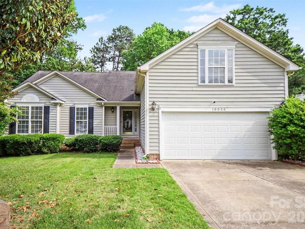 10026 Dauphine Drive , Charlotte, NC 28216