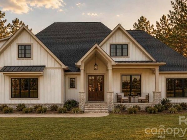 111 Rutledge Road, Mount Holly, NC 28120