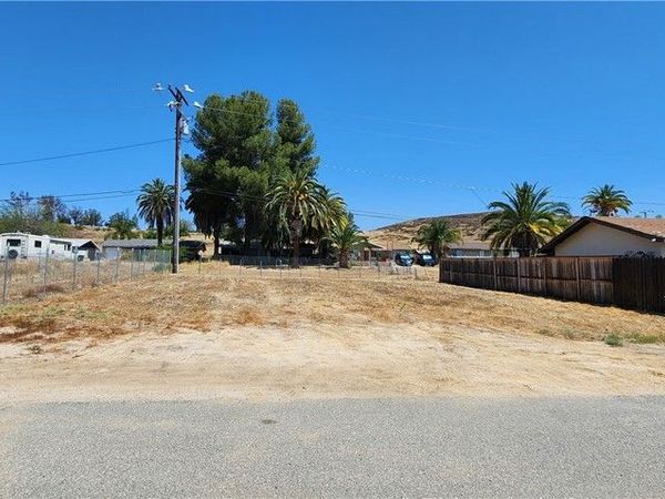17430 De Brask Avenue, Lake Elsinore, CA 92530
