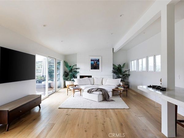 1504 Westcliff Drive, Unit 5, Newport Beach, CA 92660