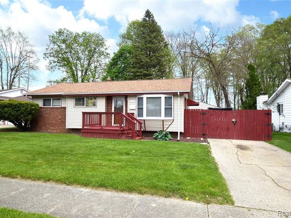 6022 Sally Court , Flint, MI 48505