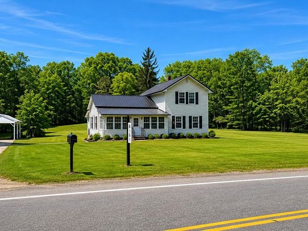6497 Alaska Avenue SE, Alto, MI 49302
