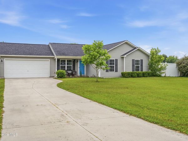 2325 White Oak River Road, Maysville, NC 28555