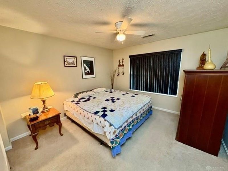 6822 Grovebelle Drive, Huber Heights, OH 45424 Photo 14