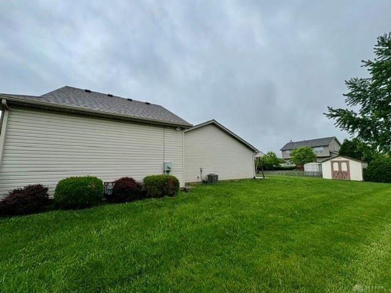 6822 Grovebelle Drive, Huber Heights, OH 45424 Photo 40