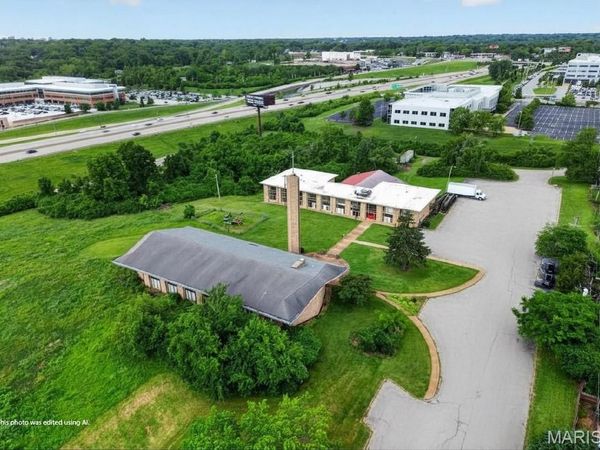206 Emerling Drive, Cool Valley, MO 63121