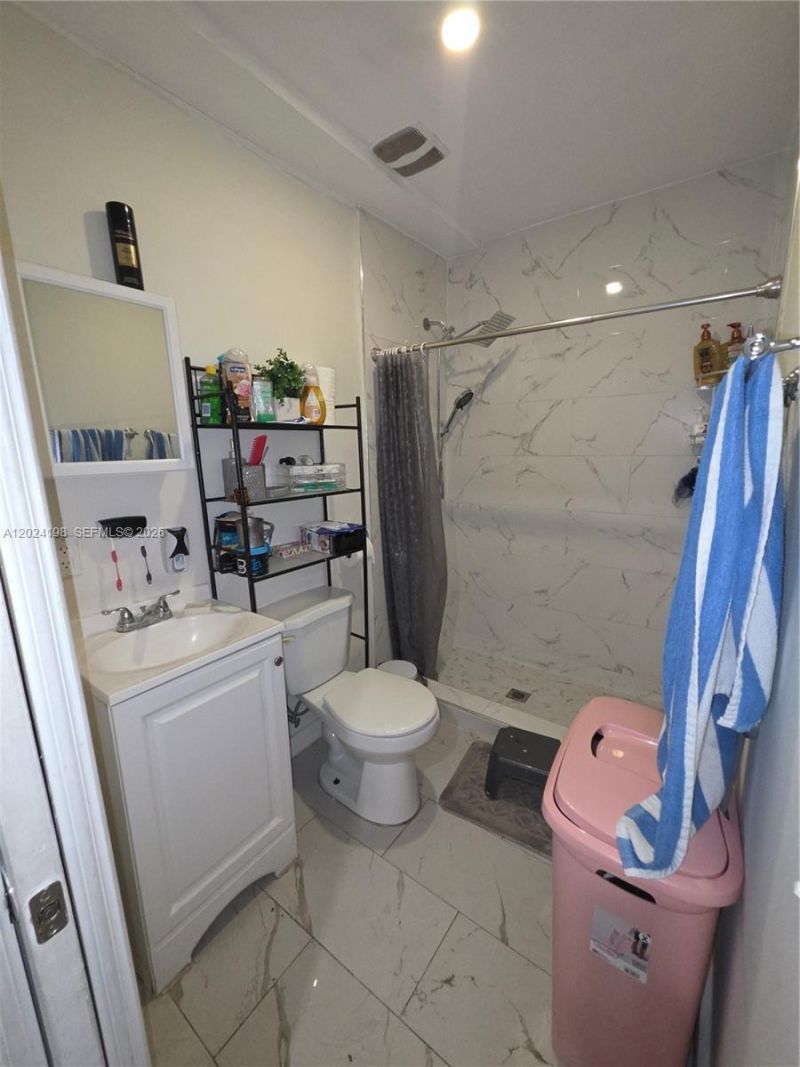 651 E 48th St , Hialeah, FL 33013 Photo
