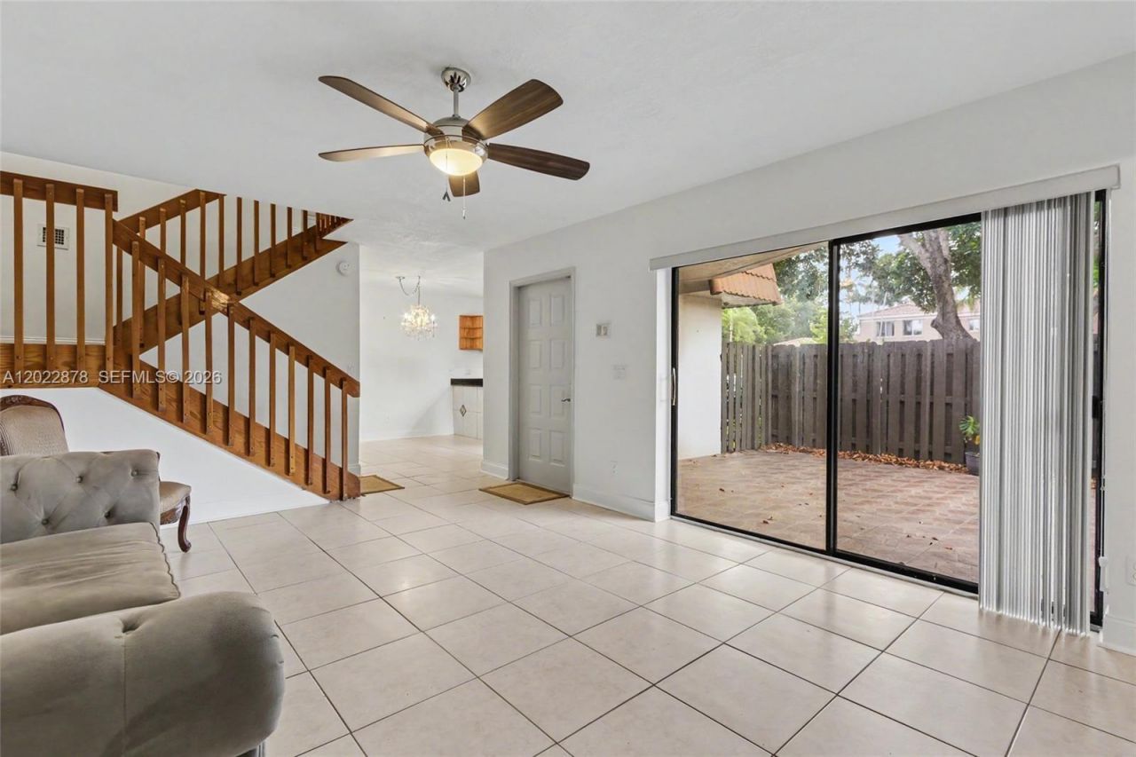 1530 W Harmony Lake Cir, Davie, FL 33324 Photo