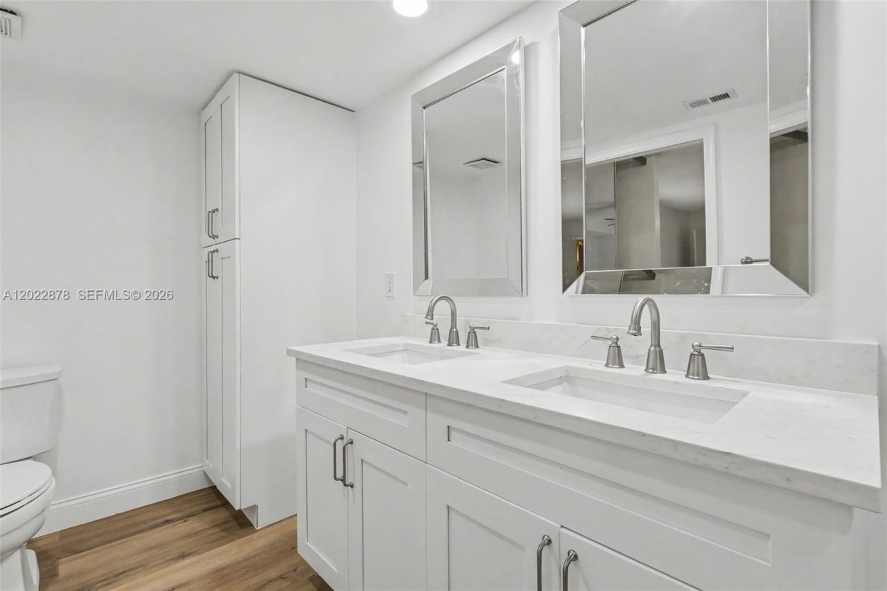 1530 W Harmony Lake Cir, Davie, FL 33324 Photo