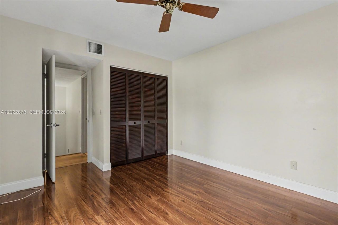 1530 W Harmony Lake Cir, Davie, FL 33324 Photo