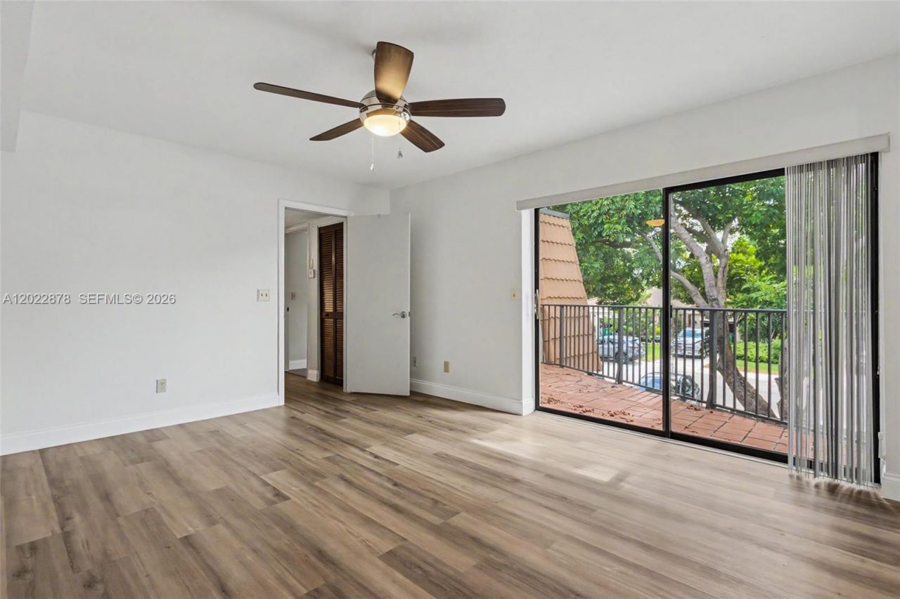 1530 W Harmony Lake Cir, Davie, FL 33324 Photo