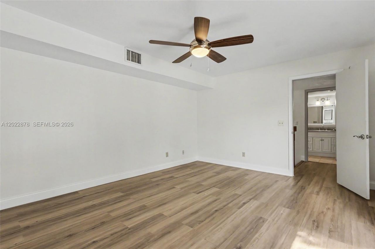 1530 W Harmony Lake Cir, Davie, FL 33324 Photo