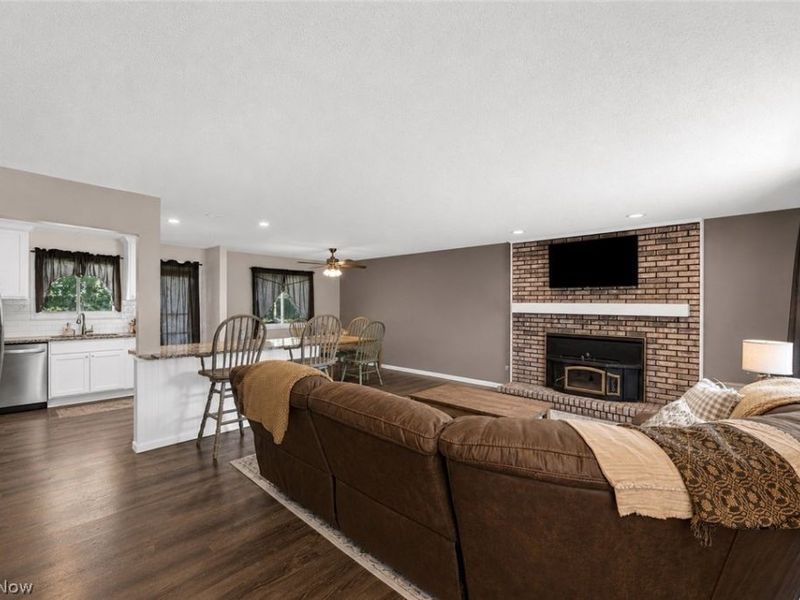 4621 Tanglewood Drive, Lorain, OH 44053 Photo 12
