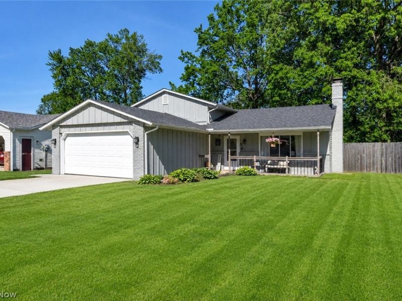4621 Tanglewood Drive, Lorain, OH 44053 Photo 3