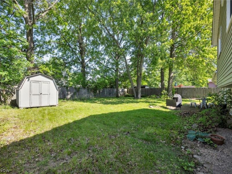 4621 Tanglewood Drive, Lorain, OH 44053 Photo 32