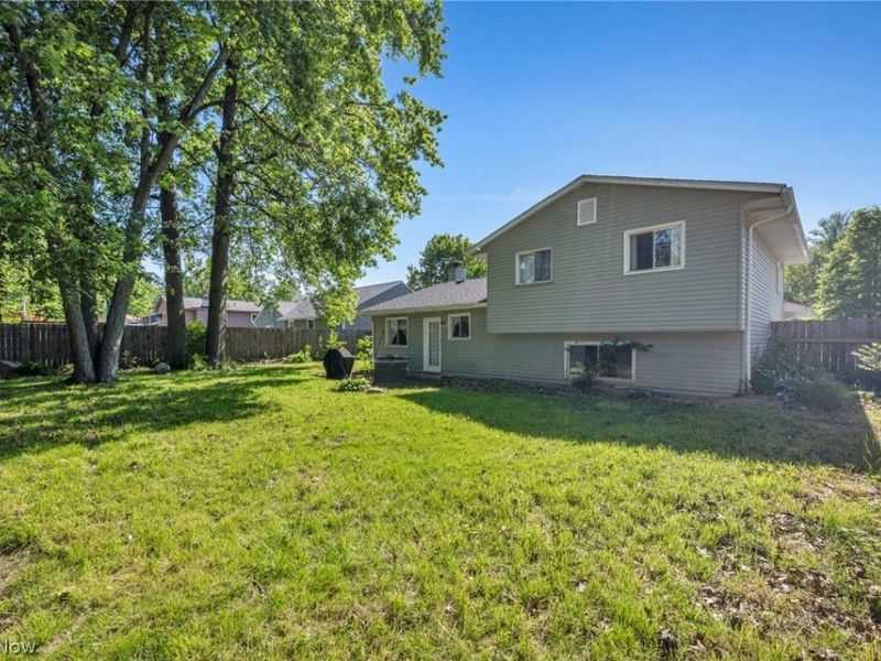 4621 Tanglewood Drive, Lorain, OH 44053 Photo 34