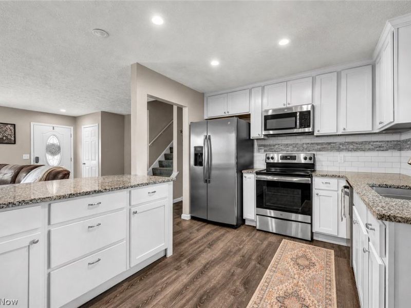 4621 Tanglewood Drive, Lorain, OH 44053 Photo 6