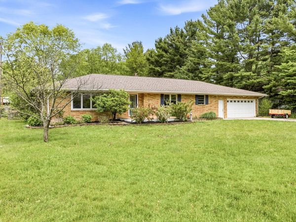 2367 Shoreham Drive, St. Joseph, MI 49085