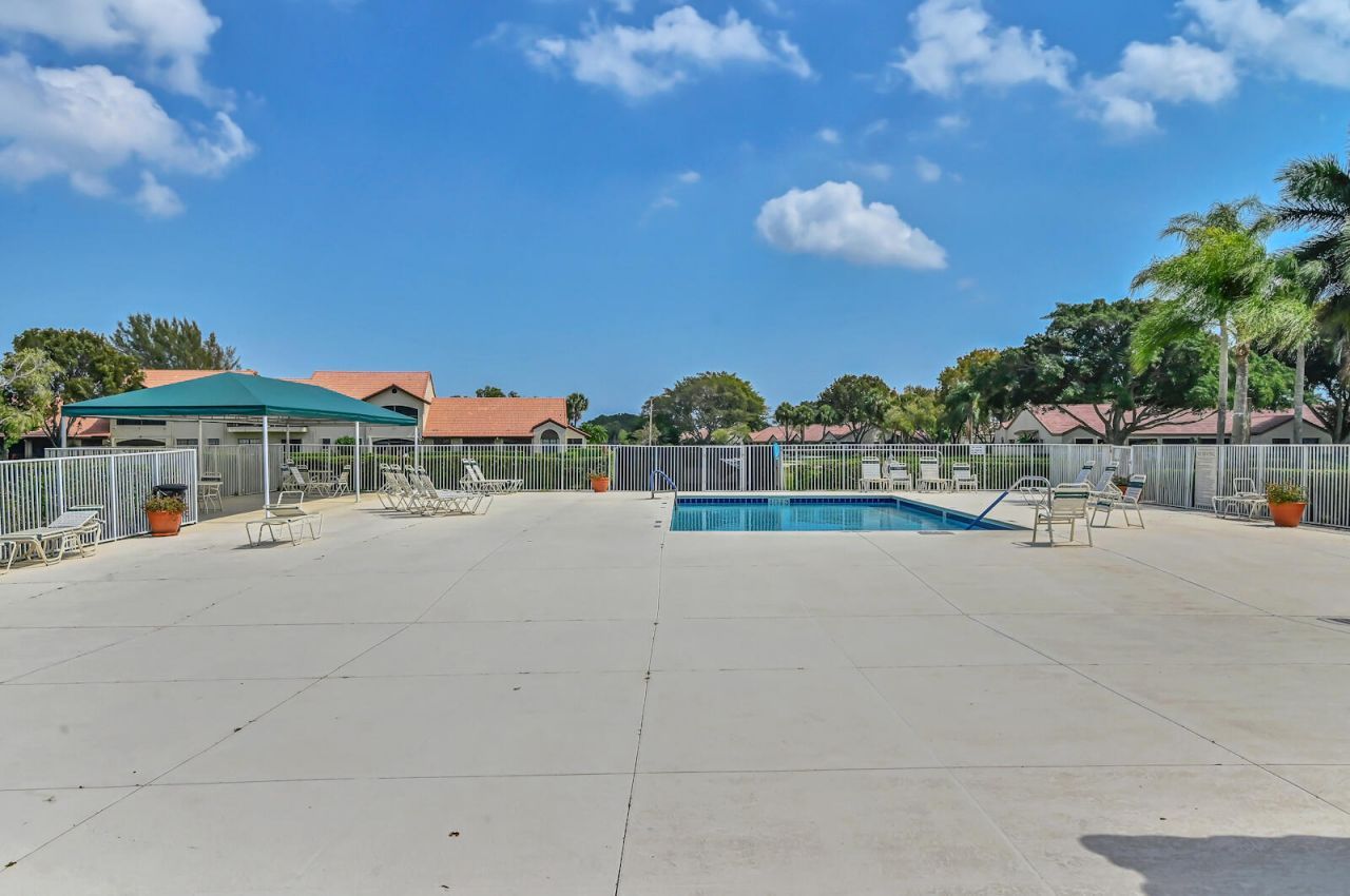 8072 Key West Lane, Boynton Beach, FL 33472 Photo