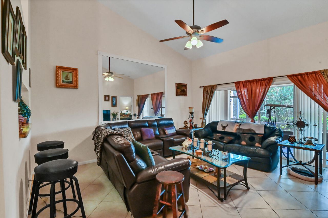 8072 Key West Lane, Boynton Beach, FL 33472 Photo