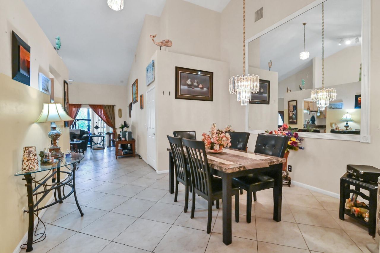 8072 Key West Lane, Boynton Beach, FL 33472 Photo