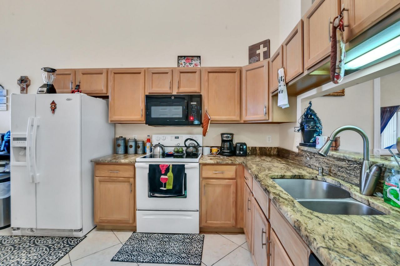 8072 Key West Lane, Boynton Beach, FL 33472 Photo