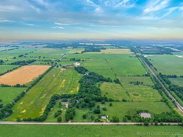 100 E 700 Road , Wagoner, OK 74467