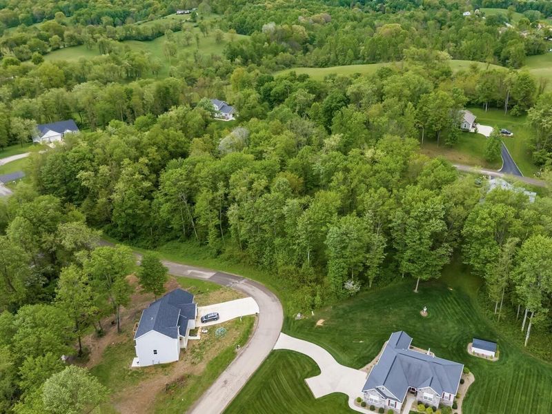 3075 Corbin Drive , Zanesville, OH 43701 Photo 2