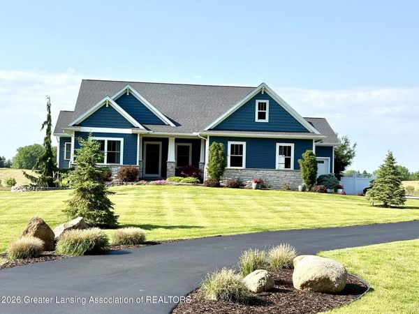3950 W Howe Road, DeWitt, MI 48820