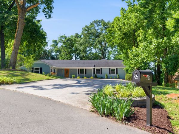 721 Stirrup Ct , Nashville, TN 37221