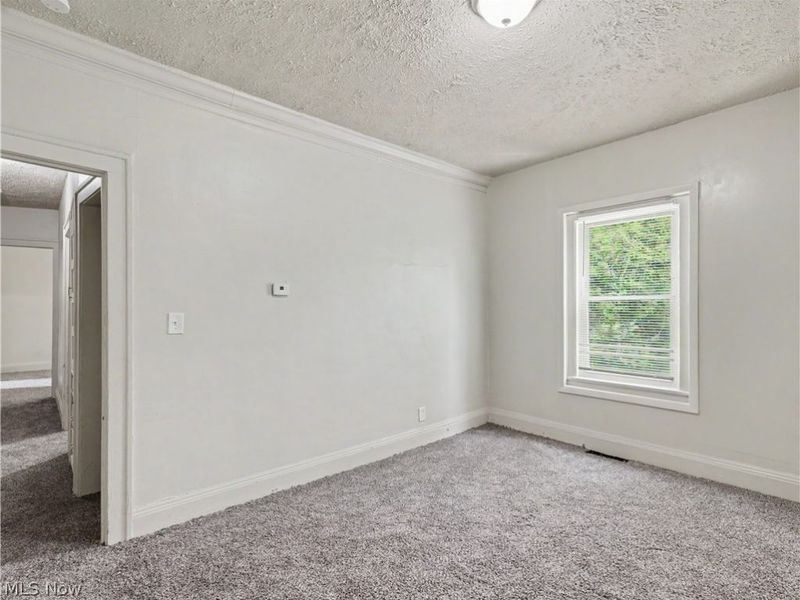 975 Parkwood Drive, Cleveland, OH 44108 Photo 11