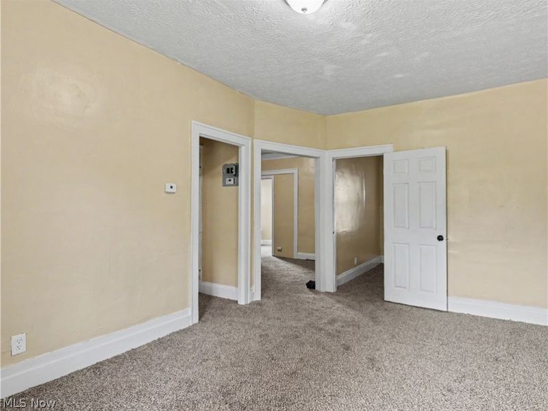 975 Parkwood Drive, Cleveland, OH 44108 Photo 16