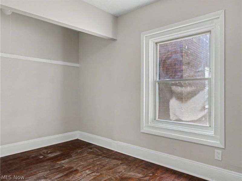 975 Parkwood Drive, Cleveland, OH 44108 Photo 24