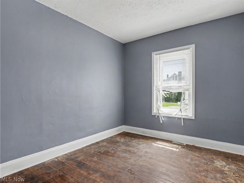 975 Parkwood Drive, Cleveland, OH 44108 Photo 6