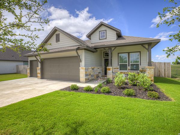 708 Willowbrook, New Braunfels, TX 78130