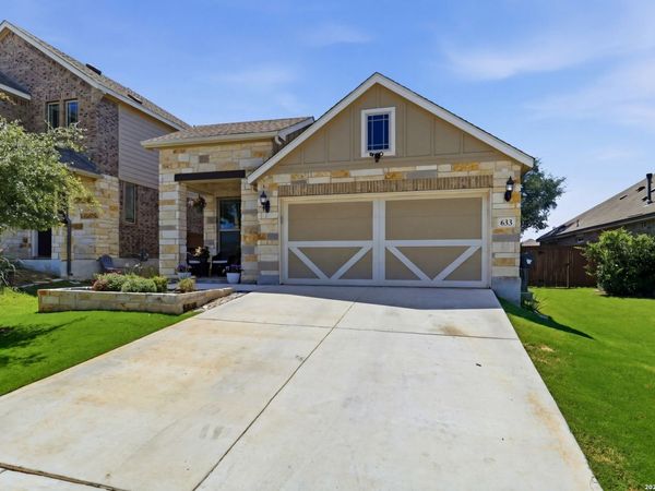 633 Jaboncillo, New Braunfels, TX 78132