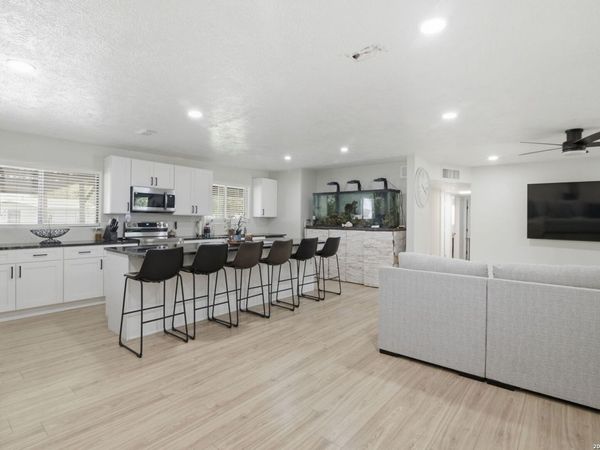 326 Stimmel St, San Antonio, TX 78227