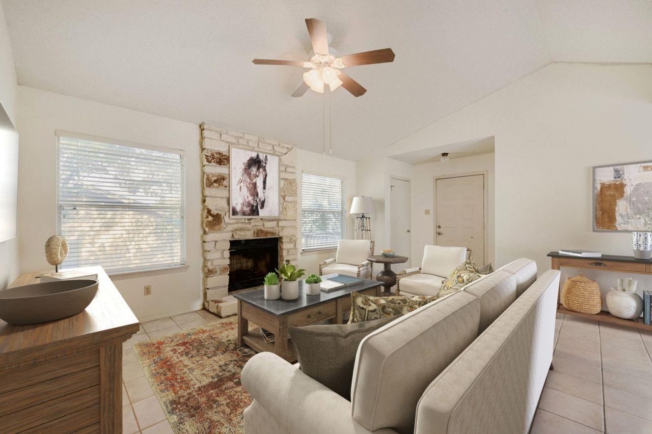 8404 Fenton Dr, Austin, TX 78736 Main Photo