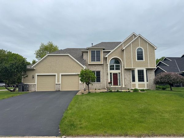 8576 Derby Court, Eden Prairie, MN 55347