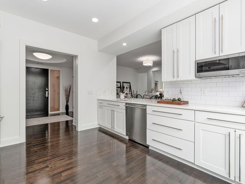1000 S Dawson Avenue, Unit 201, Columbus, OH 43209 Photo 13