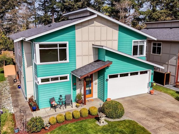 854 Caroline Rd, Unit #2, Esquimalt, BC V9A 4L9